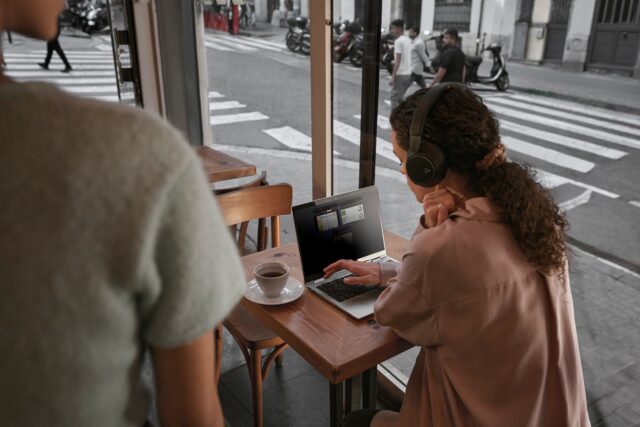 HP EliteBook 840 14 inch G11 Notebook PC Intel Core Ultra 5 125U Laptop 35.6 cm (14 ) WUXGA 16 GB DDR5-SDRAM 512 GB SSD Wi-Fi 6E (802.11ax) Windows 11 Pro Silver - imagine 10