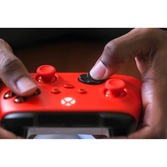 Microsoft Xbox Wireless Controller Red Bluetooth/USB Gamepad Analogue / Digital Xbox  Xbox One  Xbox Series S  Xbox Series X - imagine 4