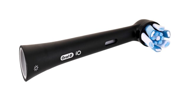 Oral-B iO Series 6 Black Lava Luxe Edition electric toothbrush - imagine 6