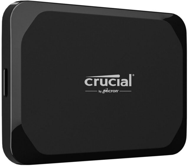 Crucial X9 4TB Black Drive - imagine 2
