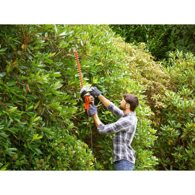 Black & Decker BEHTS401-QS power hedge trimmer - imagine 4