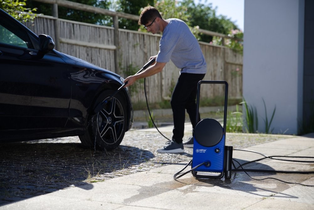 cps-f3d409b36f1b52d33ef73afb435eeaa0-2026-03-30-00-21-33 Nilfisk Core 130-6 PowerControl - CAR WASH EU pressure washer Upright Electric 462 l/h Black Blue - imagine 1