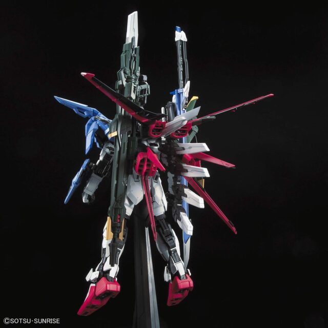 Figurka kolekcjonerska Bandai PG 1/60 PERFECT STRIKE GUNDAM - imagine 5