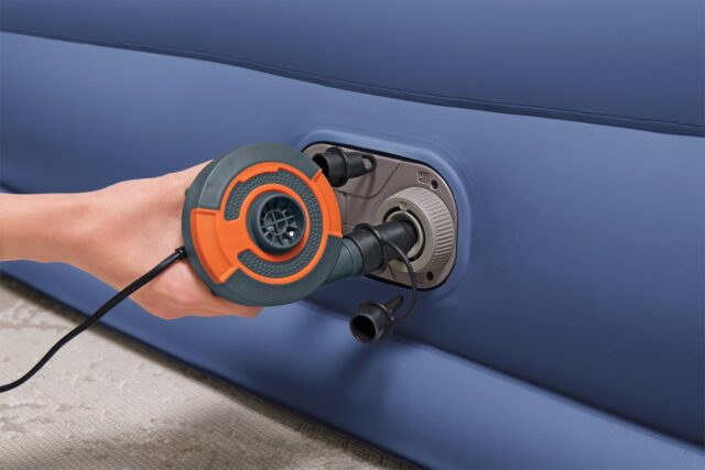 Bestway Tritech Air Mattress Queen with Built-in AC Pump and Antimicrobial Coating 2.03 m x 1.52 m x 56 cm - imagine 2