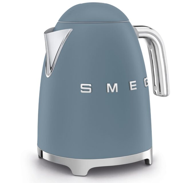 Smeg KLF03SBMEU electric kettle 1.7 L 2400 W Blue - imagine 3