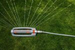 Oscillating sprinkler with adj. width  metal - imagine 2
