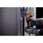DEWALT. WKRĘTARKA 12V 1/4  DCF601D2 8Nm 2x2 0Ah - imagine 5