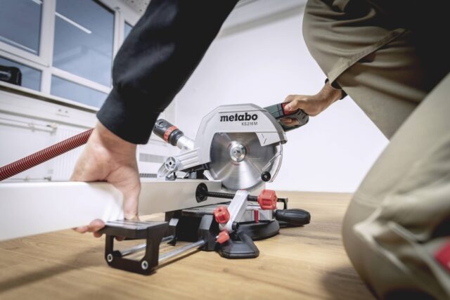 METABO.PIŁA UKOŚ.KS 216 M/1350W /LASER 120 x 60mm (N) - imagine 5