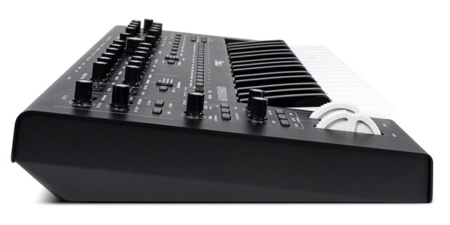 MOOG MESSENGER - Syntezator Analogowy - imagine 7